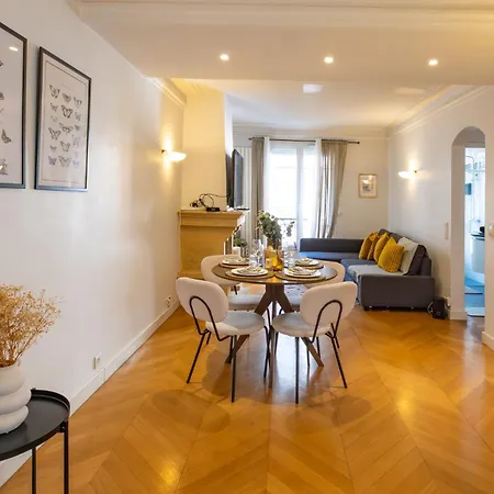 Spacious For 6 People Apartment Paris