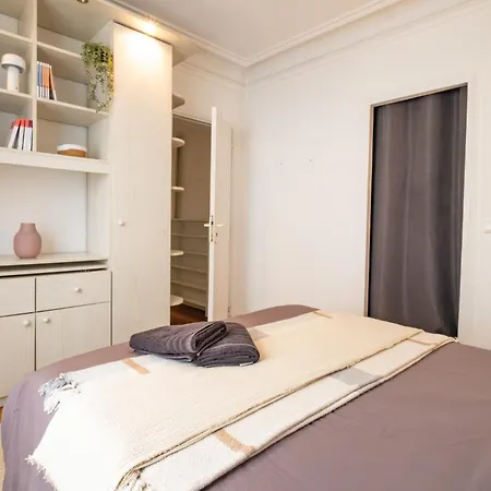 Apartment Spacious For 6 People *